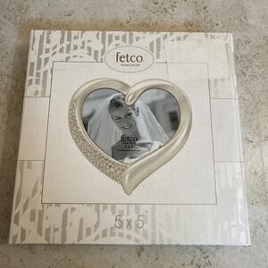 Fetco Home Décor Heart Shaped Picture Frame 5x5 New In‎ Box!
